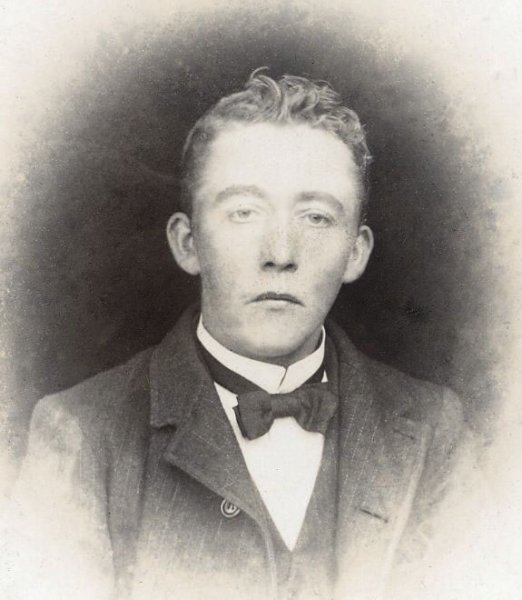 kaspergeertshidding18861913.jpg