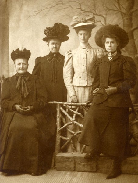 onbekendedames.jpg