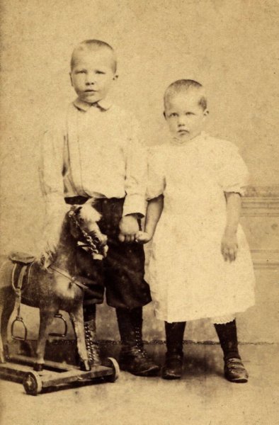 derkjan18921968enannadallinga18931967.jpg