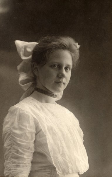 alideelizabethstikker18951972.jpg
