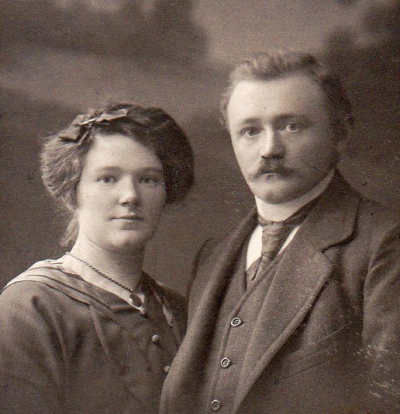 frederiktjapkepoppens18851928enbouwinacatharinalutgerdinajager18931984.jpg