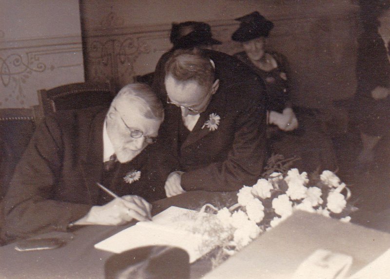 mensostarke18651950enberendrenken18631949alsgetuigebijhuwelijkvanmenzoenroelie.jpg