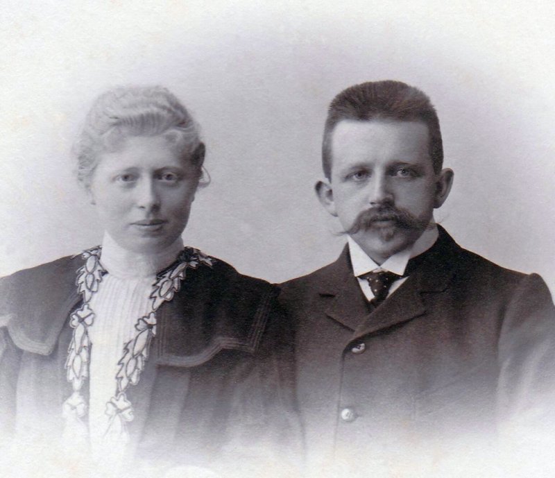 eetjeedzes18791961enottoblomsma18741962.jpg