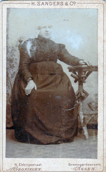 vrouwvanderploegmogelijkmartjedanielsbusz18251902.jpg