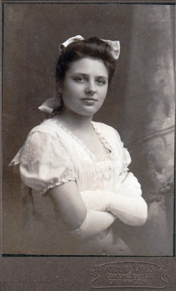 mettienametatammens18911975vrouwvanhindrikbolhuis.jpg