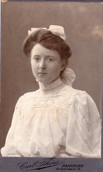 geertruidavanveentruischillhorn18901965enjacobtorrenga18821941.jpg