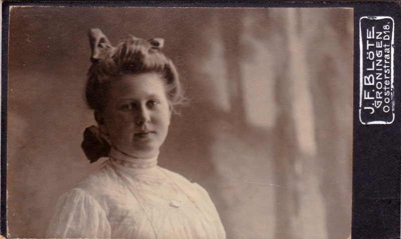 agathegretakoops18911956vrouwvanpaulusholsbergen18871973.jpg