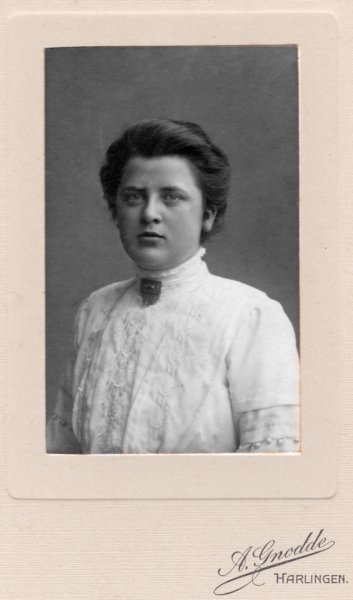 hannamargarethahannysteenhuis18851977.jpg