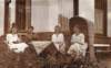 onbekendedamejohannapieterdinalantinga18811974henderikaeleonoradusseldorp19041989enjonkvrouwdrchristinamarthawichers19031997_small.jpg