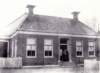 jannawiersema18811971enjohannapieterdinalantinga18811974voorhethuisvanjannaenjurrienhuisman_small.jpg